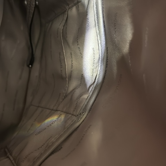 NWOT MICHAEL KORS GRAY backpack - Picture 4 of 11